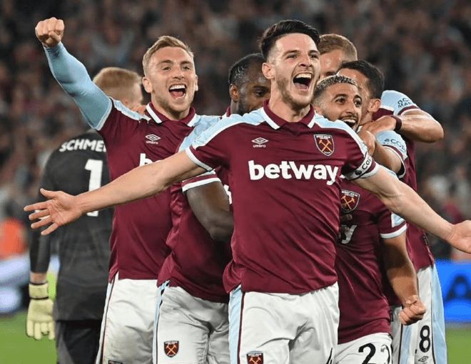 哈兰德调整状态，福登表现亮眼，曼城需减少依赖，提升团队协作，福登自信回归，瓜迪奥拉信任队友。