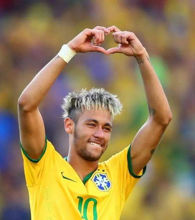 3-0！3-3！疯狂一夜，大巴黎登顶，法兰克福绝平