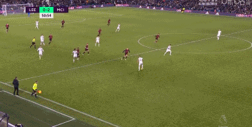 亚特兰大4-0十人热那亚晋级意杯8强，吉姆西蒂、德容恩破门