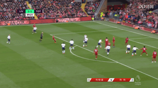 埃利奥特晒内马尔与梅西的球星卡，并配上了GOAT的emoji