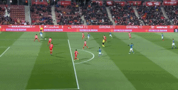 西媒：阿联酋企业慷慨赠送，巴萨球员喜获黄金iPhone