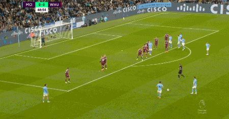 下半场爆发！约翰逊全场18中9，得到29分12板12助