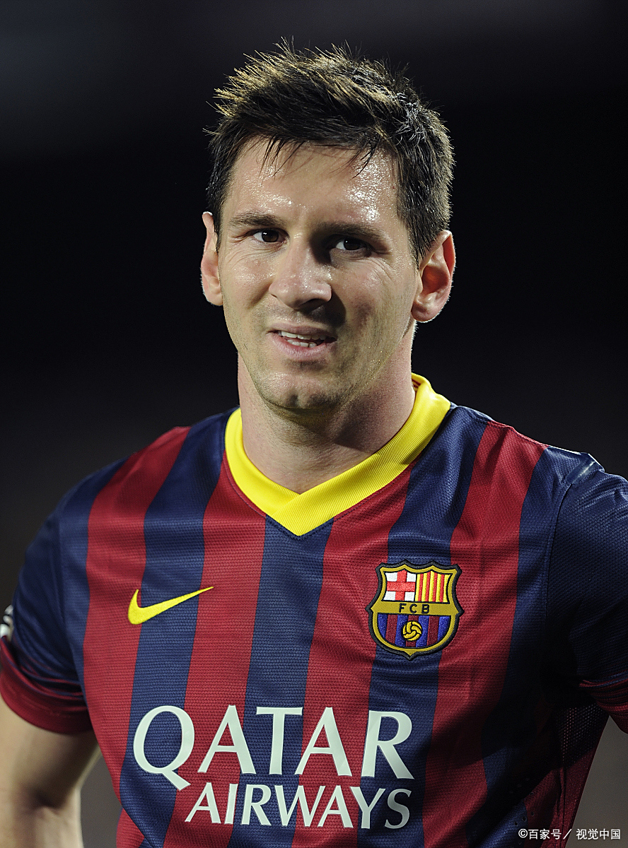 名记：字母最近向队友强调专注篮球的重要性，别被外界声音干扰